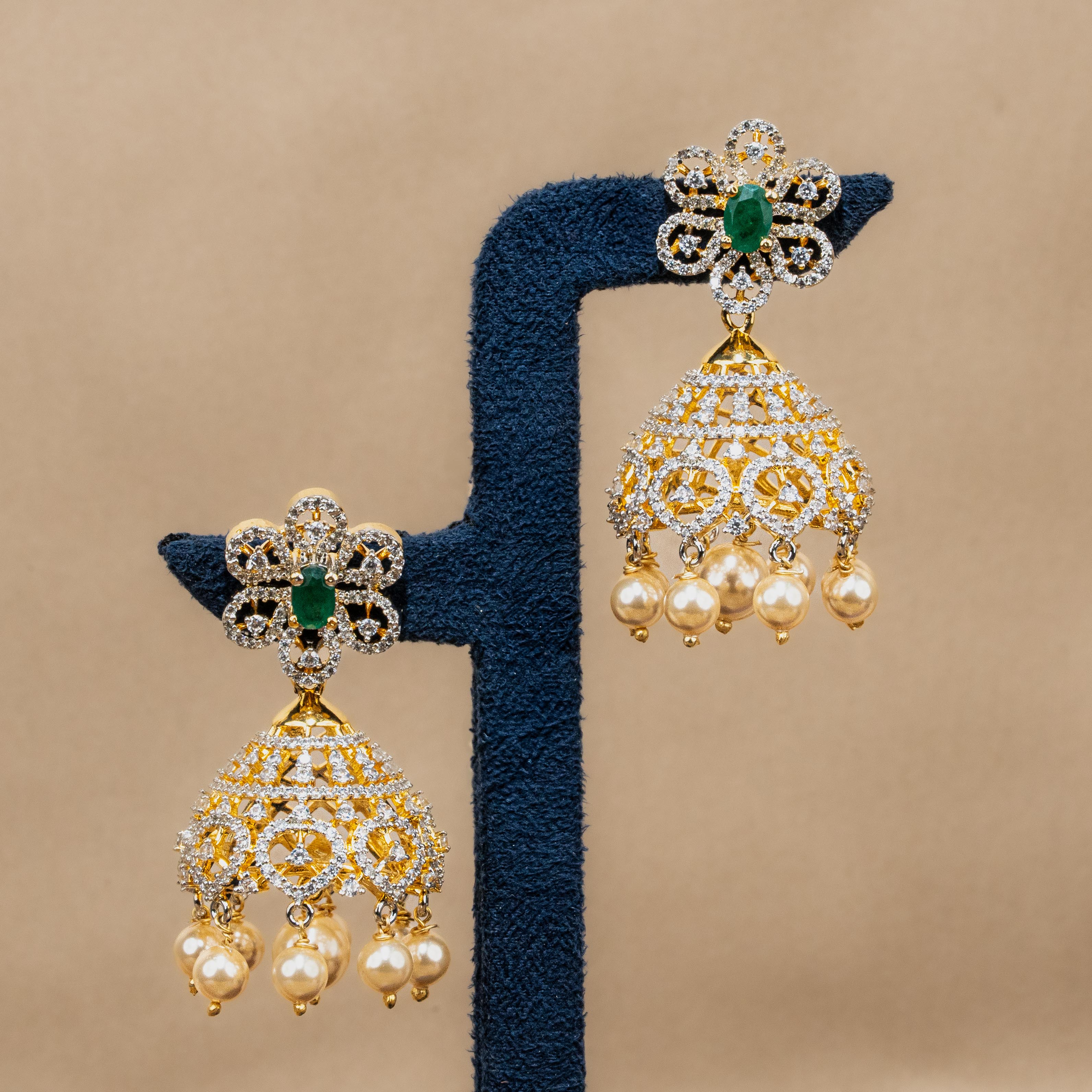 Vaibhavi Jhumka