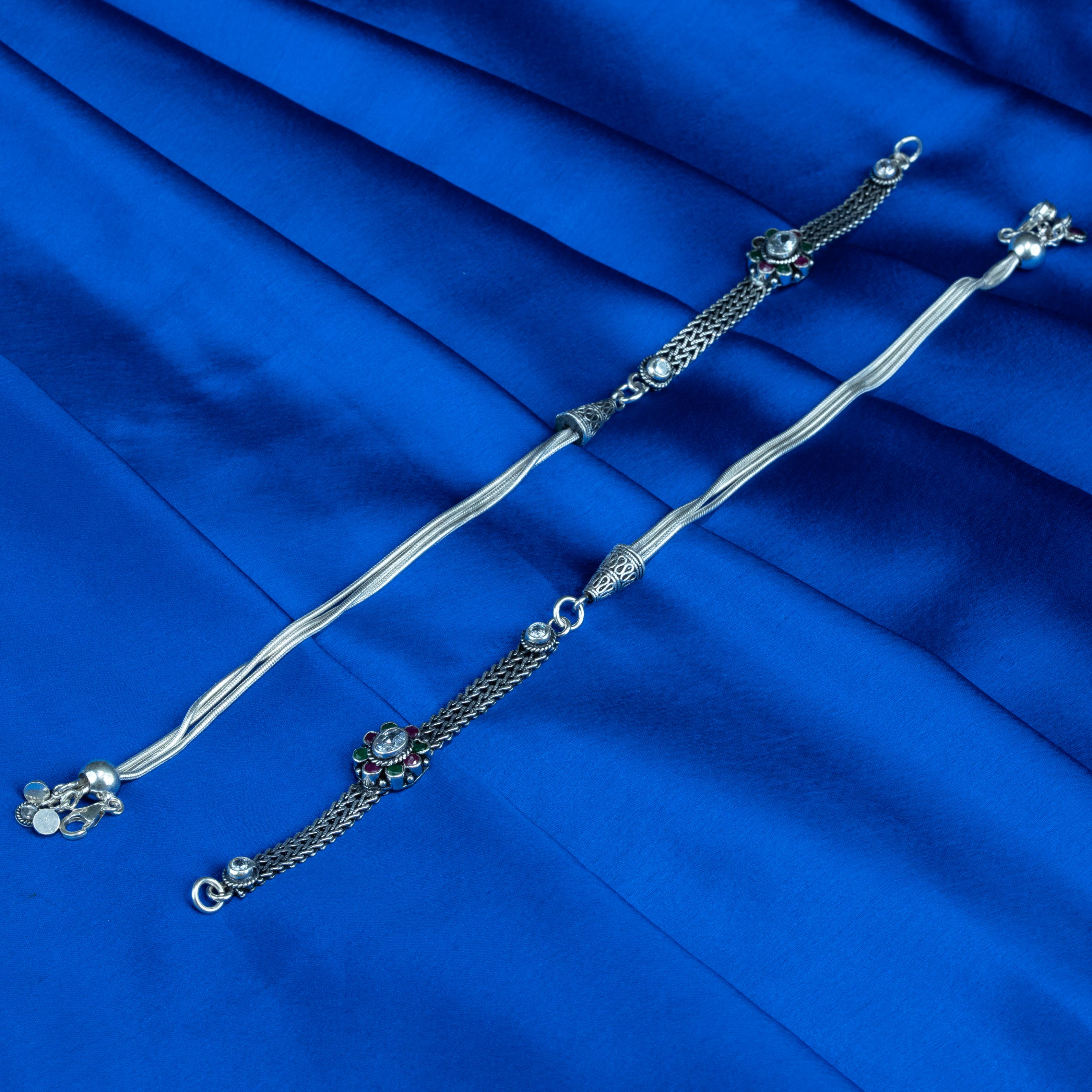 Malarvizhi Anklet