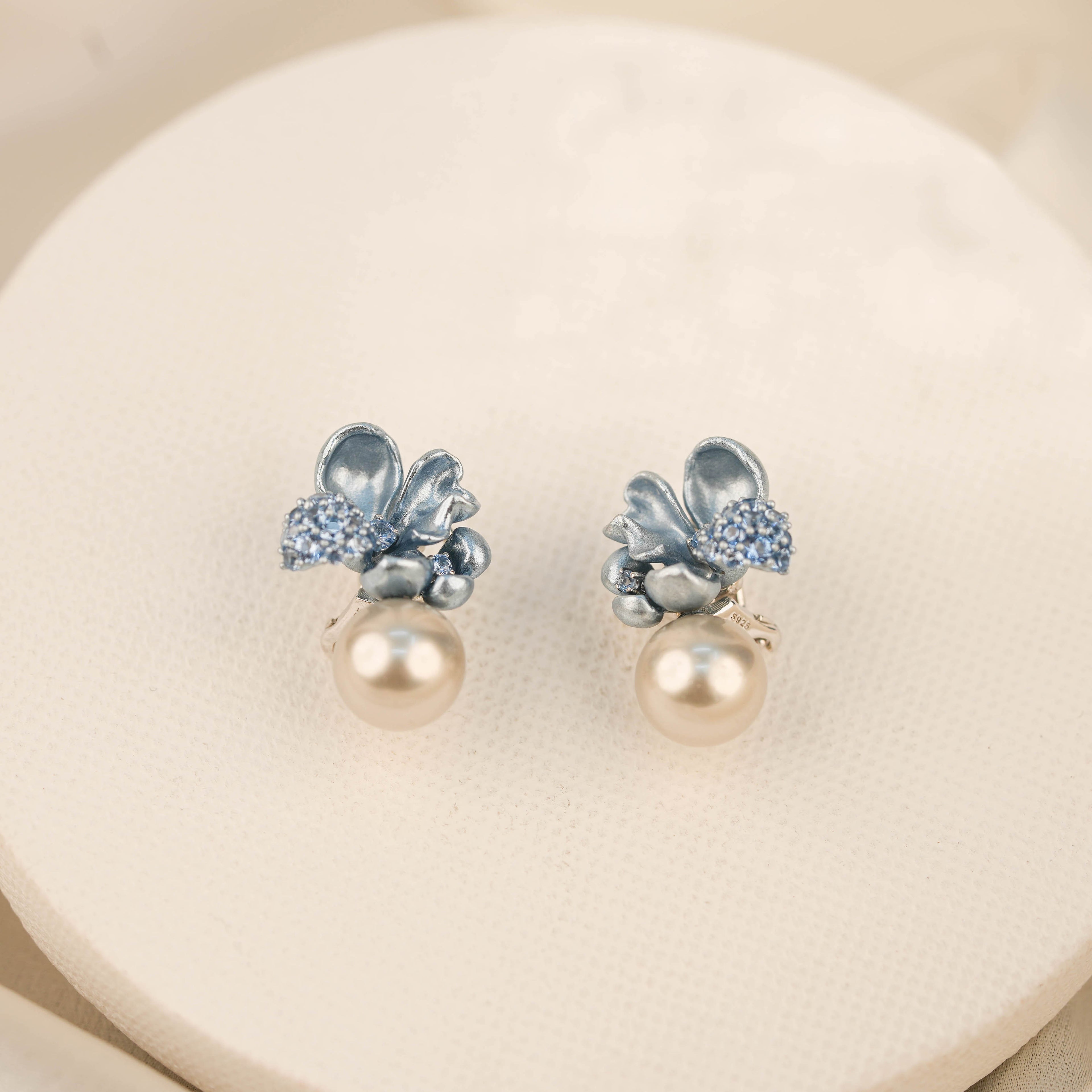 Ocean Stone Stud