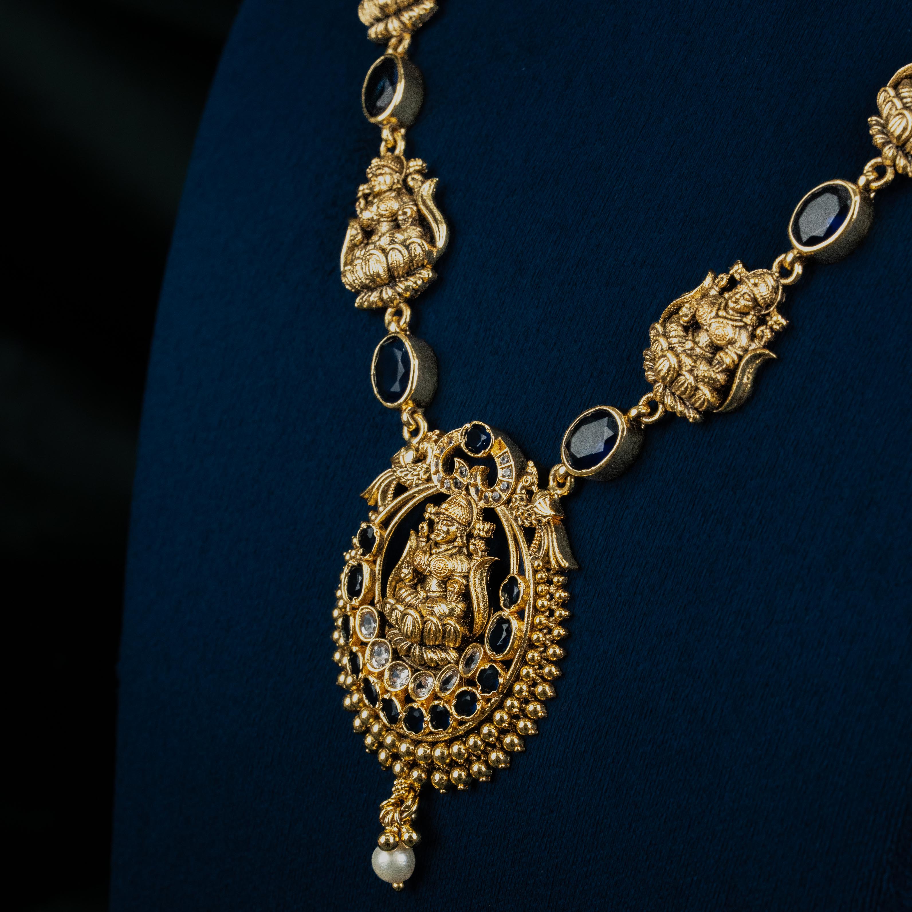 Plain Necklace
