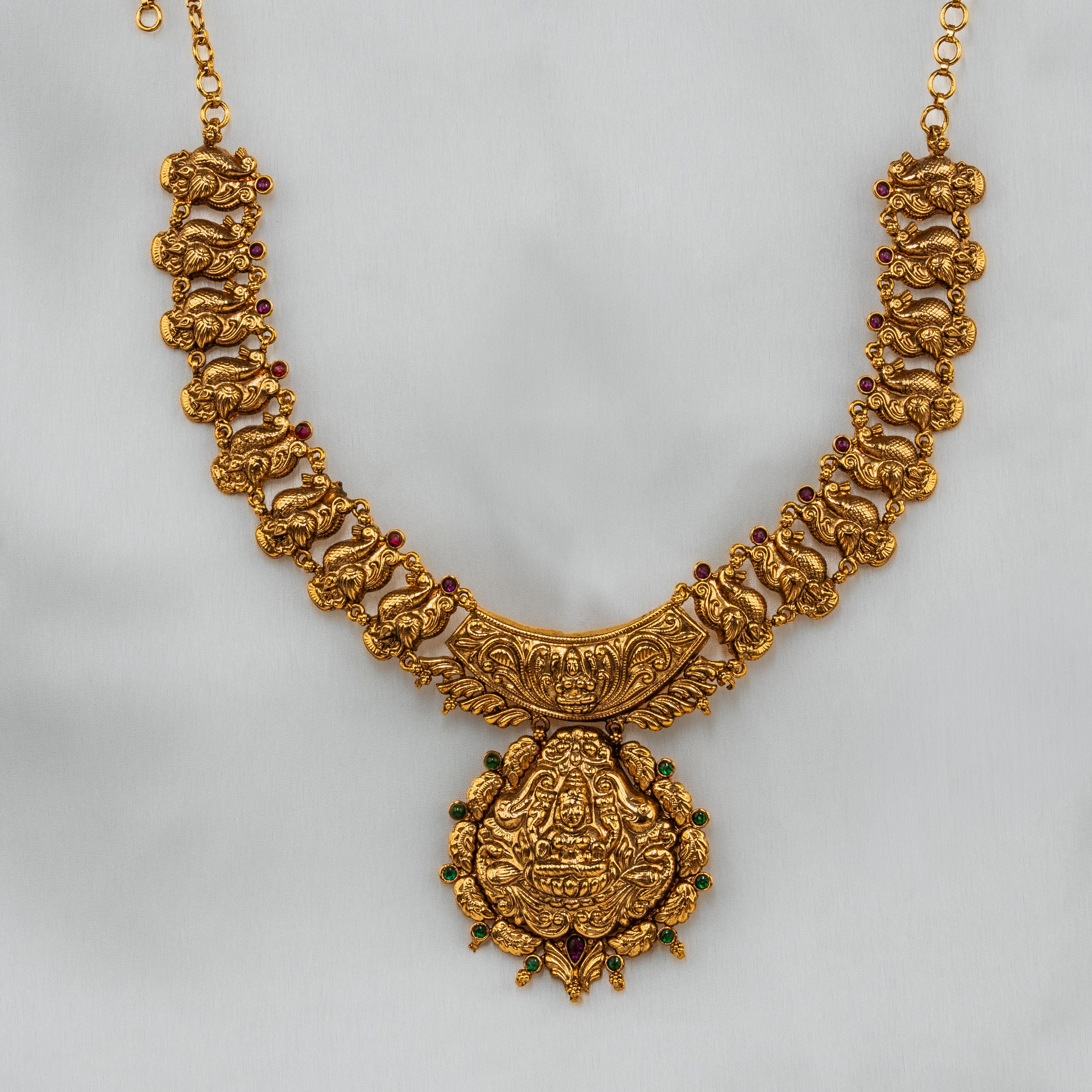 Short Plain Neckalce