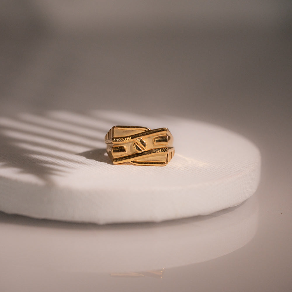 Sleek Ring