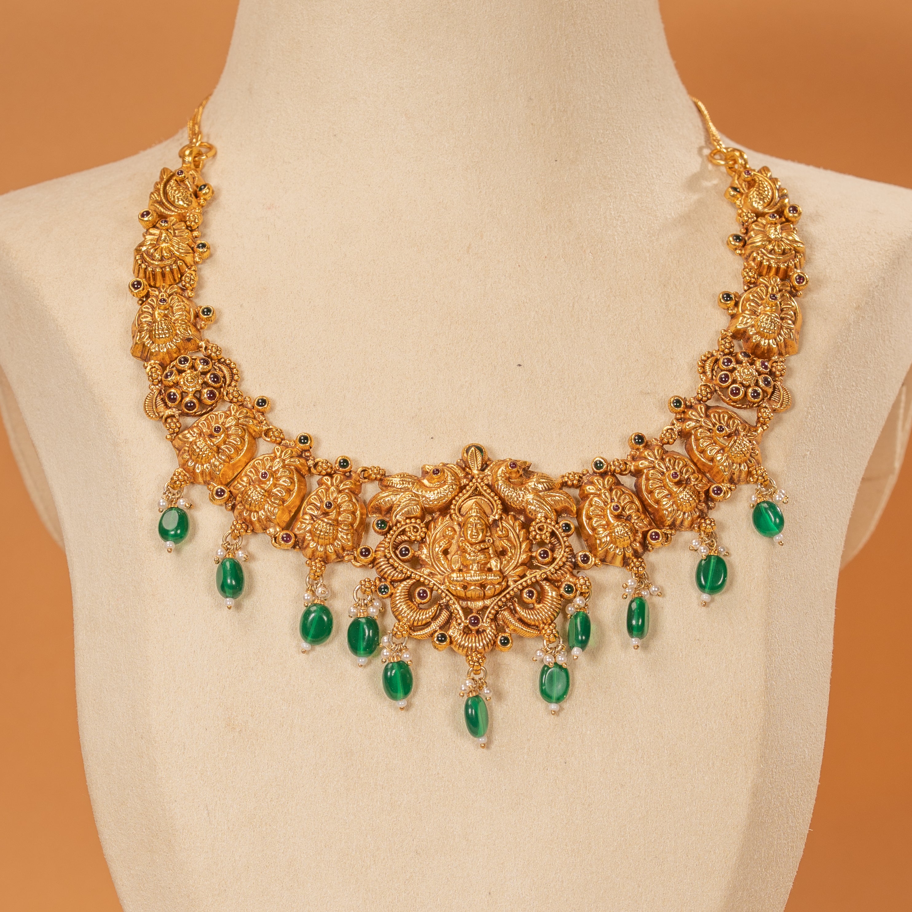 Nakas Necklace