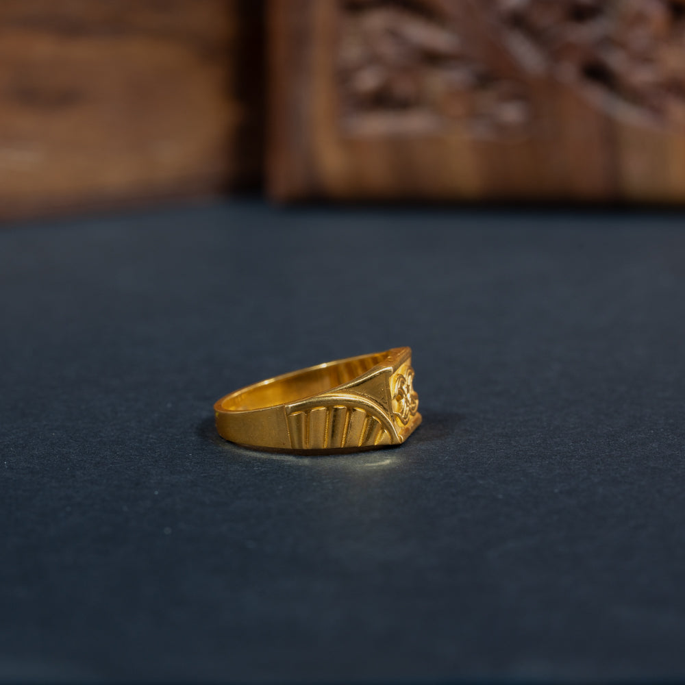 Sleek Ring