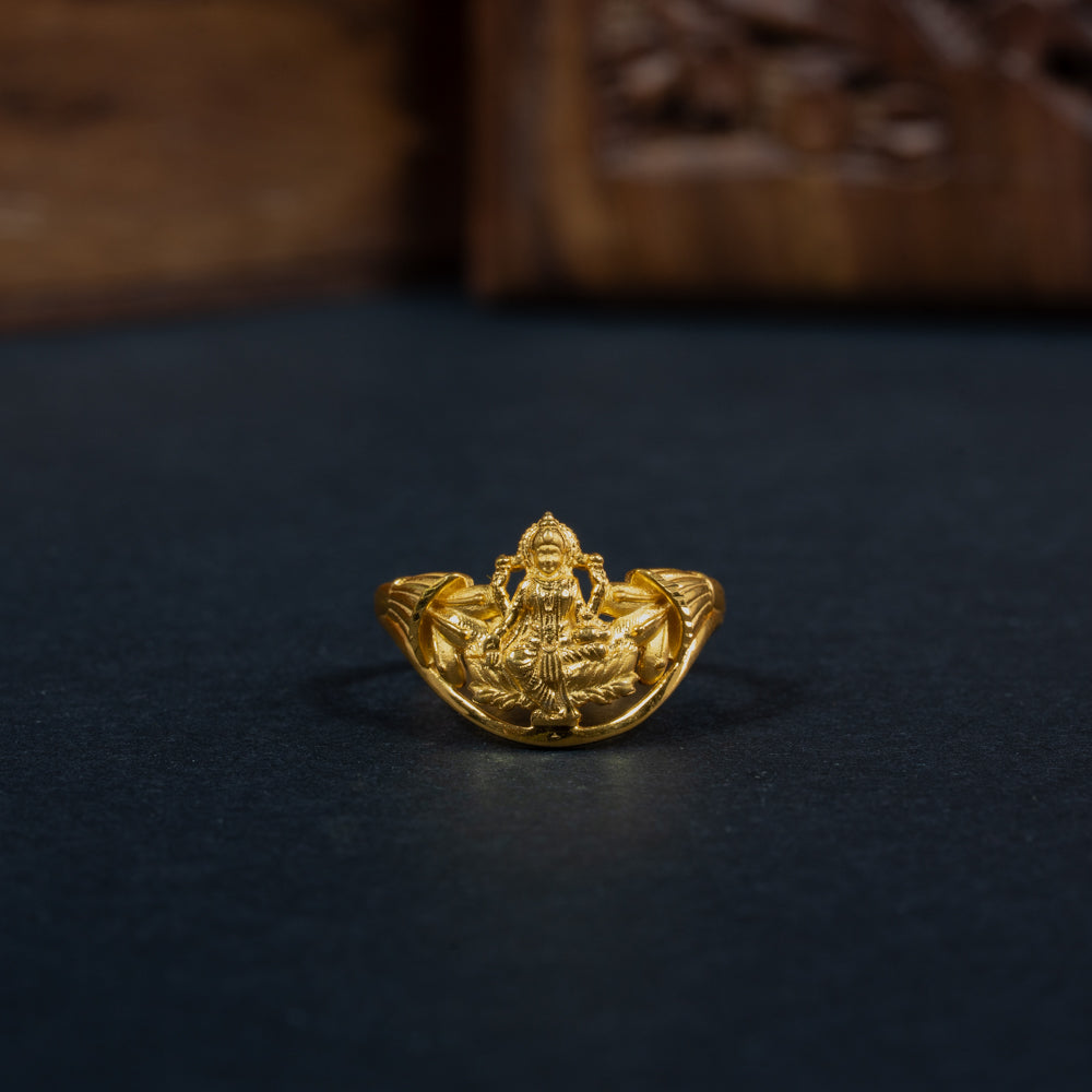 Sleek Ring