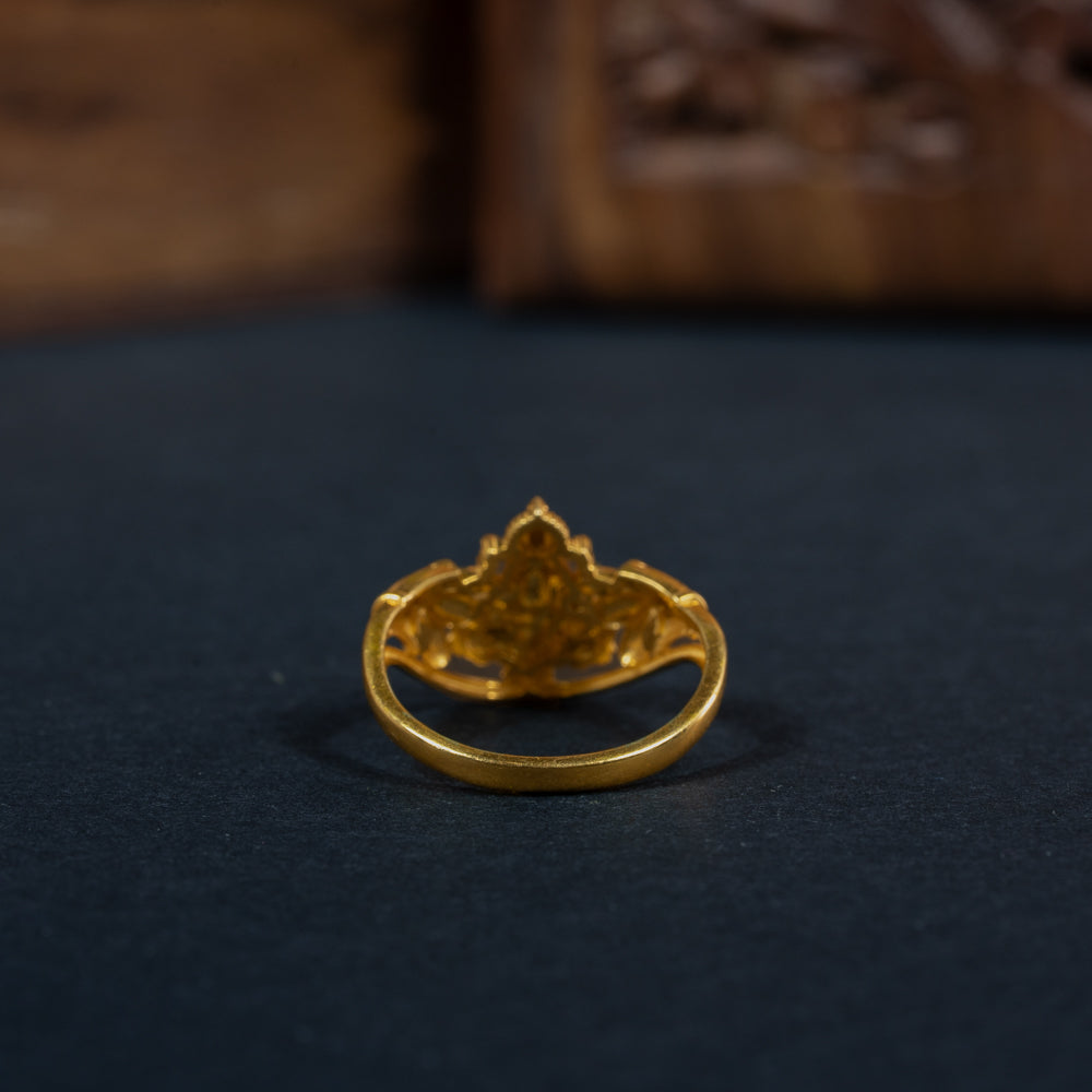 Sleek Ring