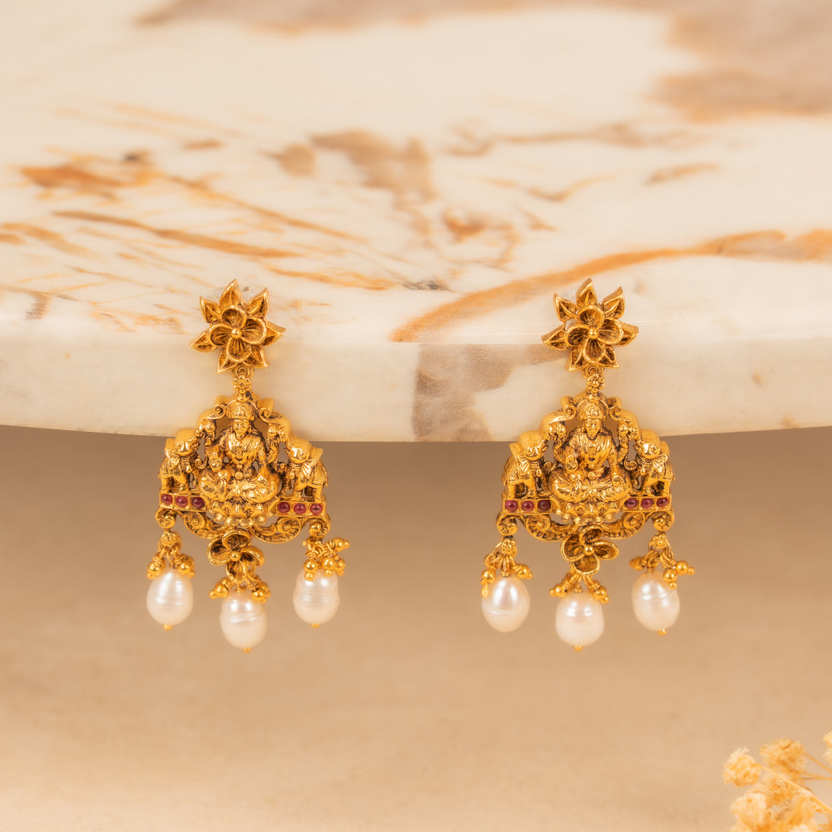 Nakas Jhumkas