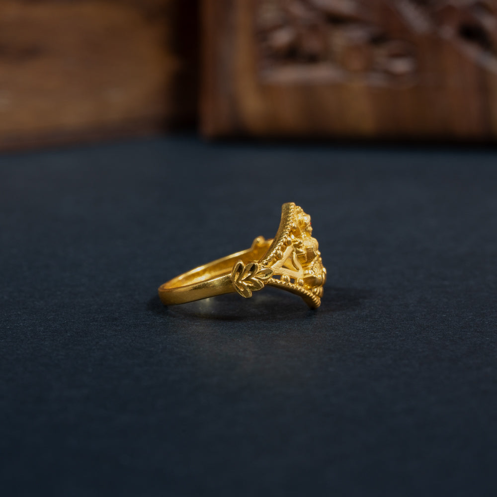 Sleek Ring