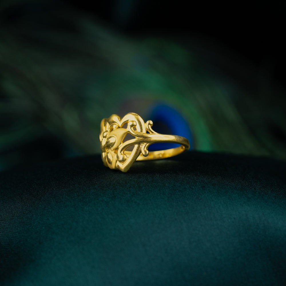Sleek Ring