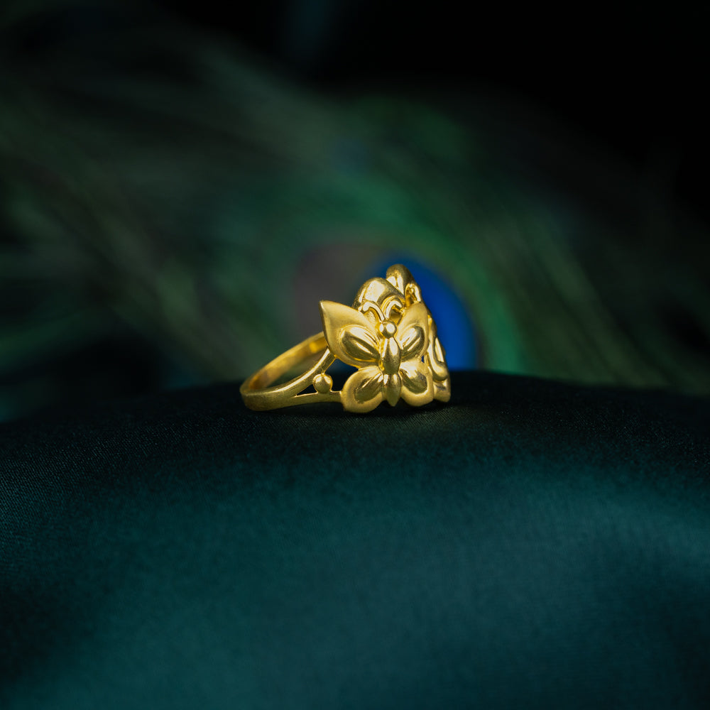 Sleek Ring