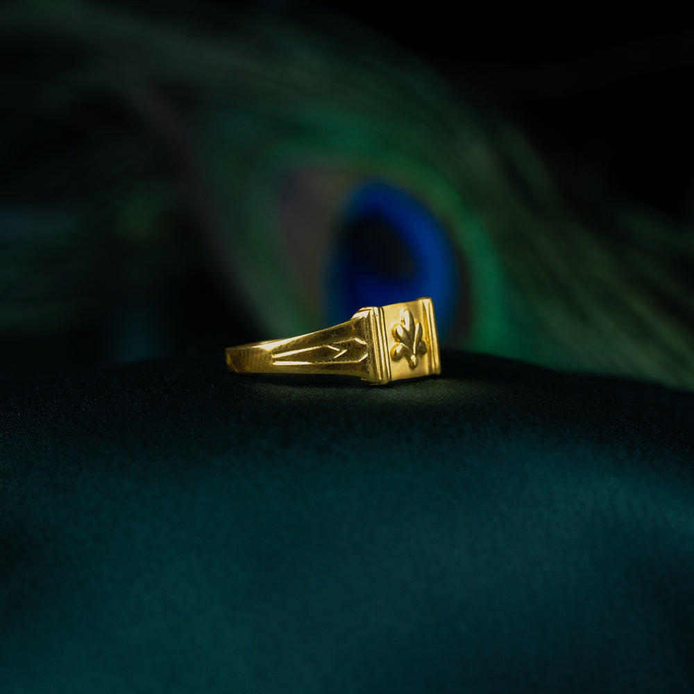 Sleek Ring