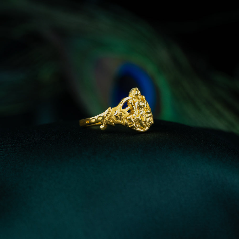 Sleek Ring