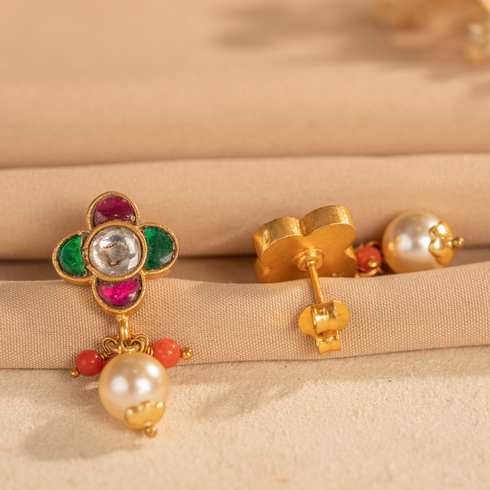 Kundan Studs