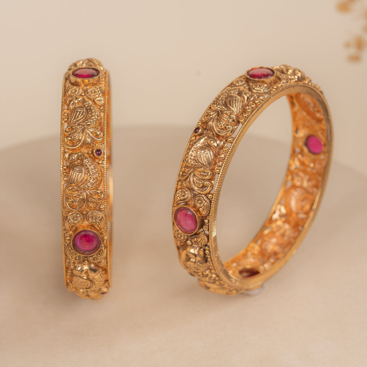 Nakas Bangle