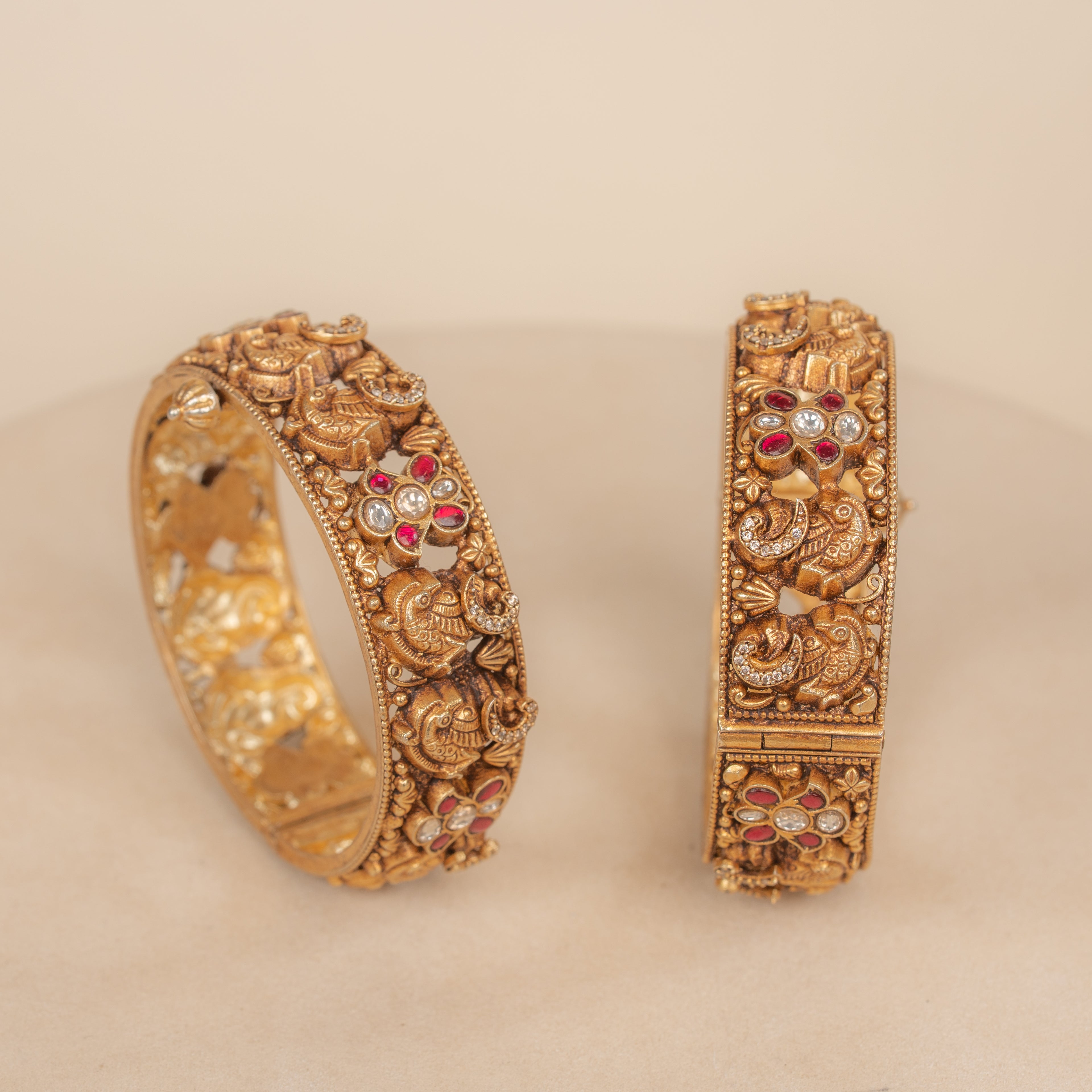 Kundan Bangles