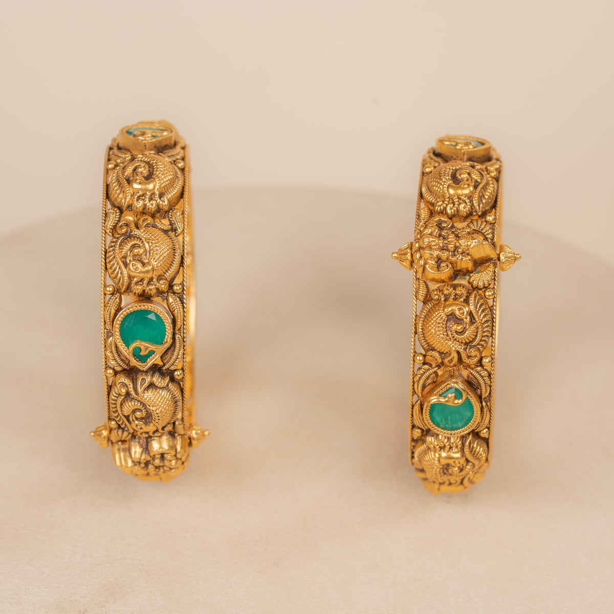 Nakas Bangle
