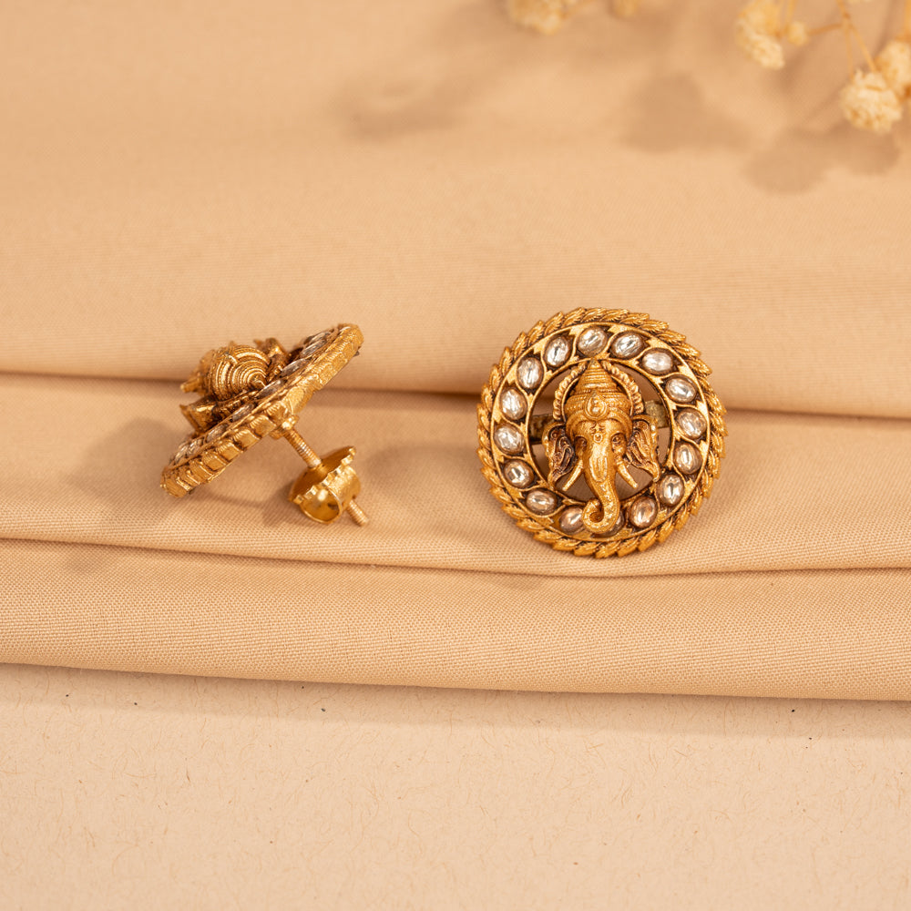 Kundan Studs