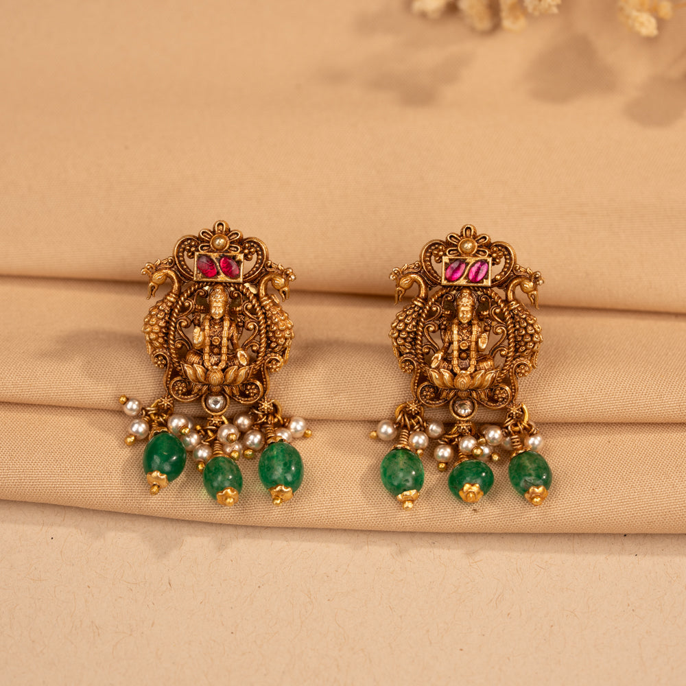Kundan Studs