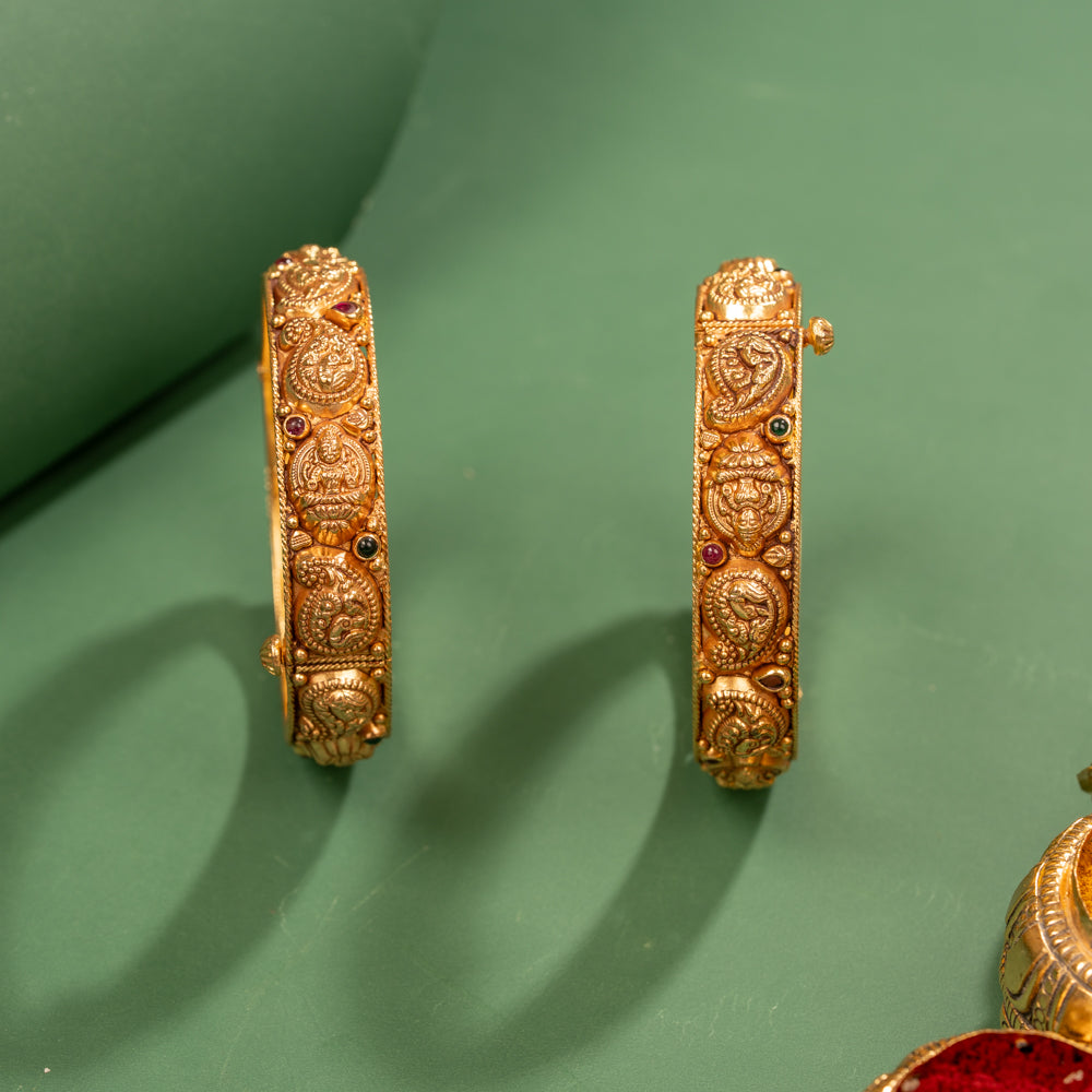Nakas Bangle