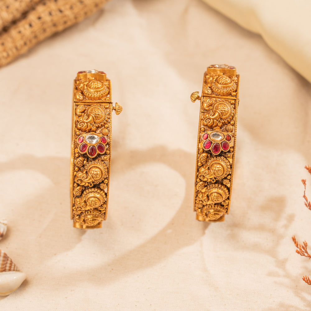 Kundan Bangles