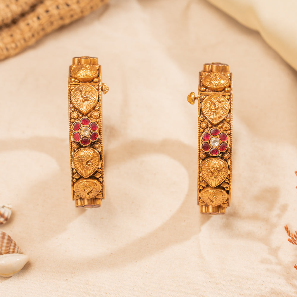 Kundan Bangles