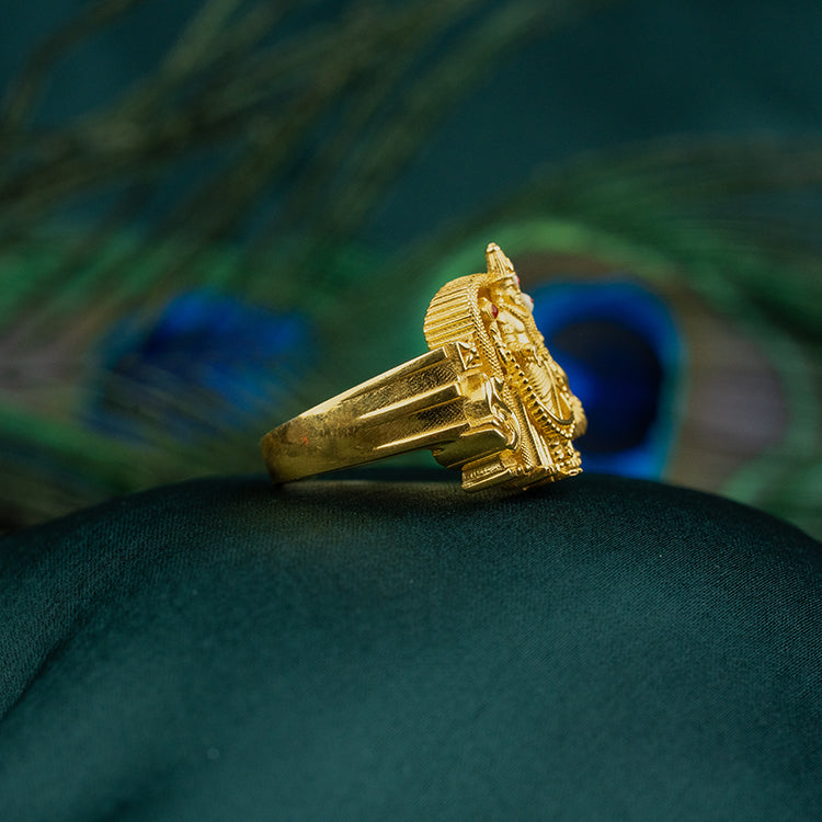 Sleek Ring