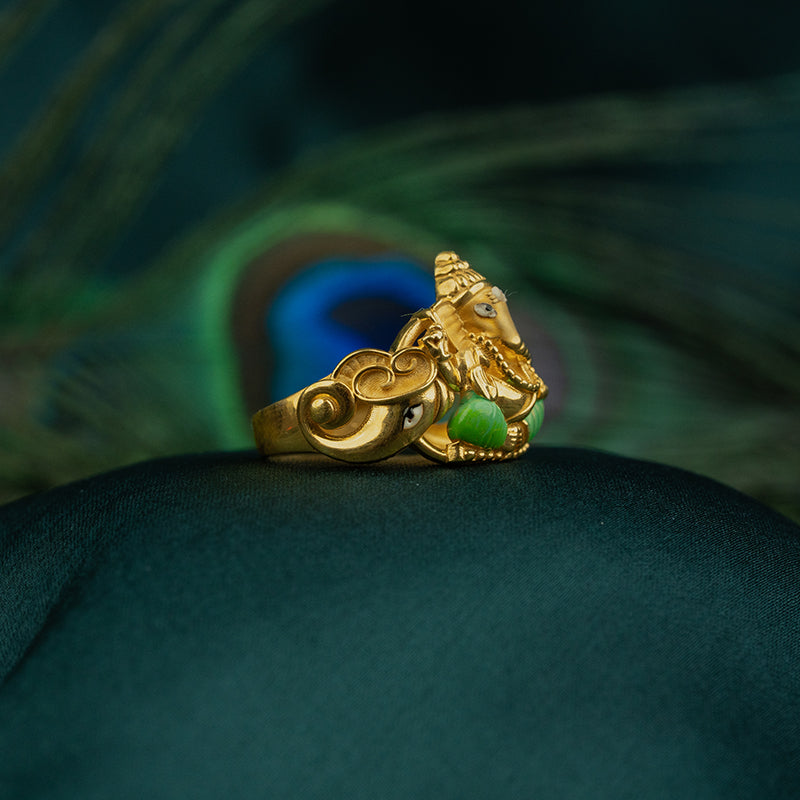Sleek Ring