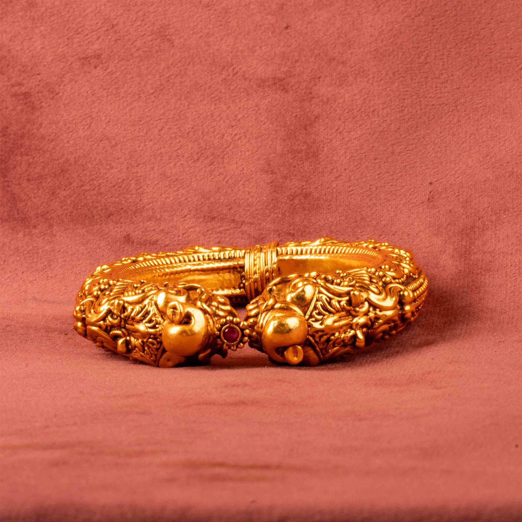 Vikra Kada