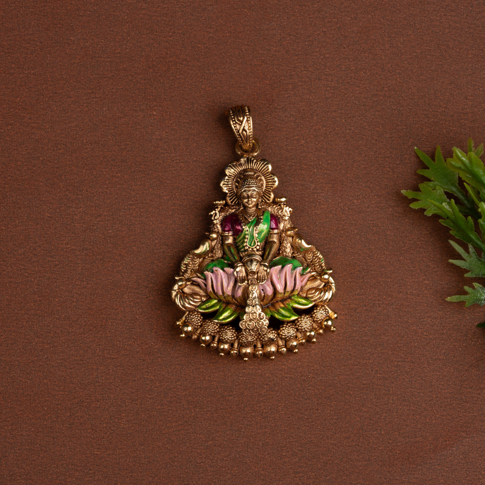 Sowmika Earring & pendant