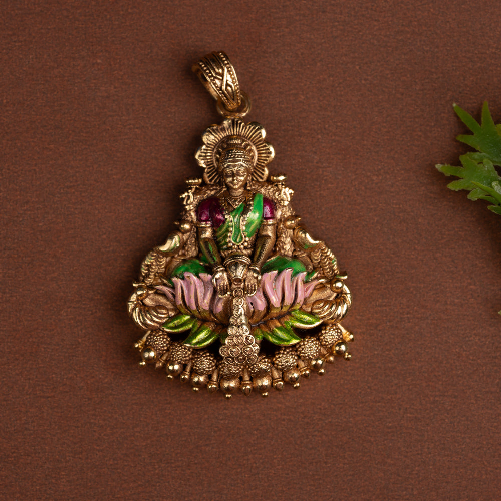 Sowmika Earring & pendant