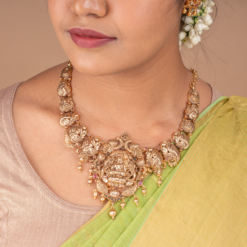 Taaranga Necklace