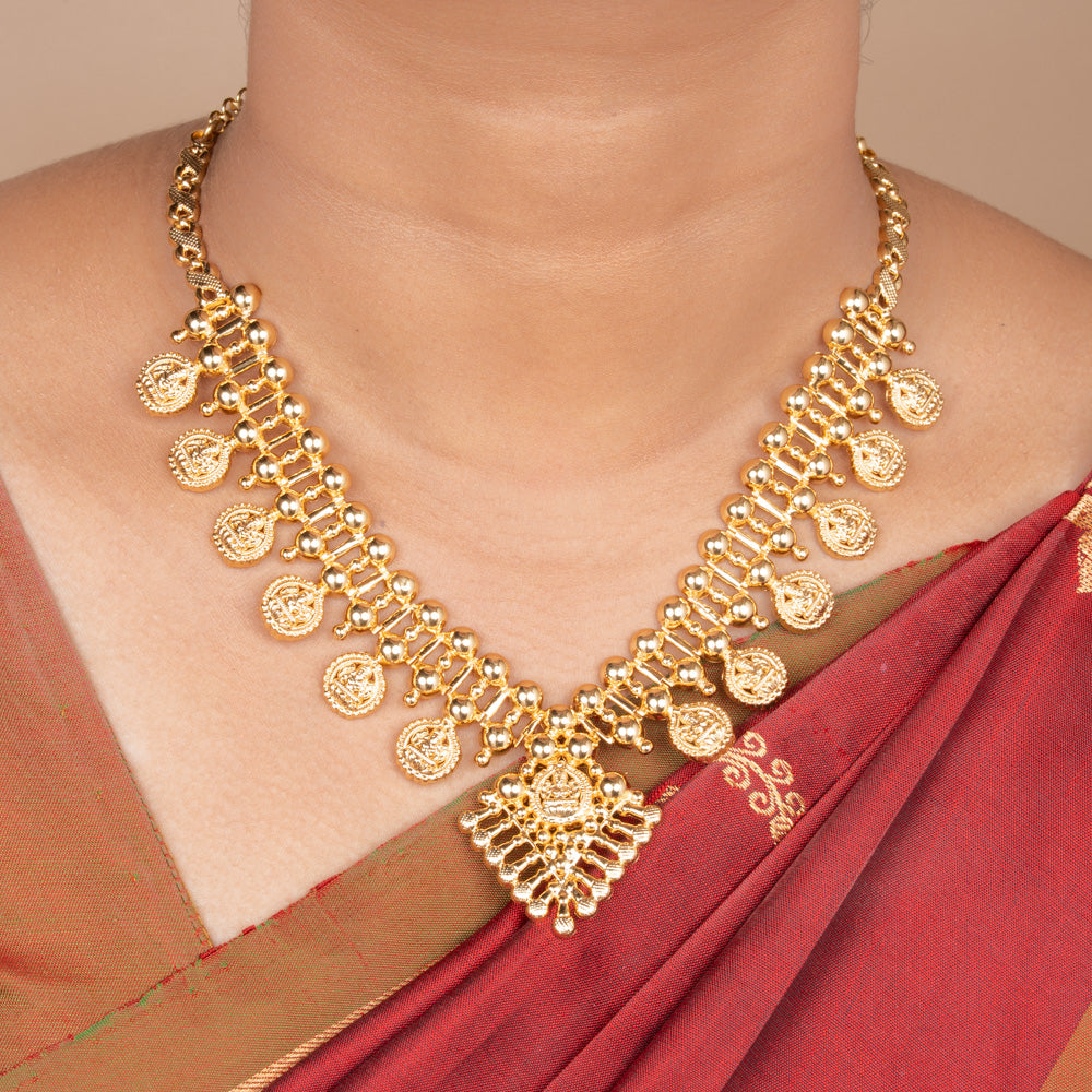 Sleek Necklace