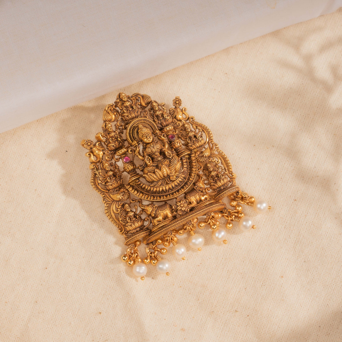 Deep Kundan Pendant