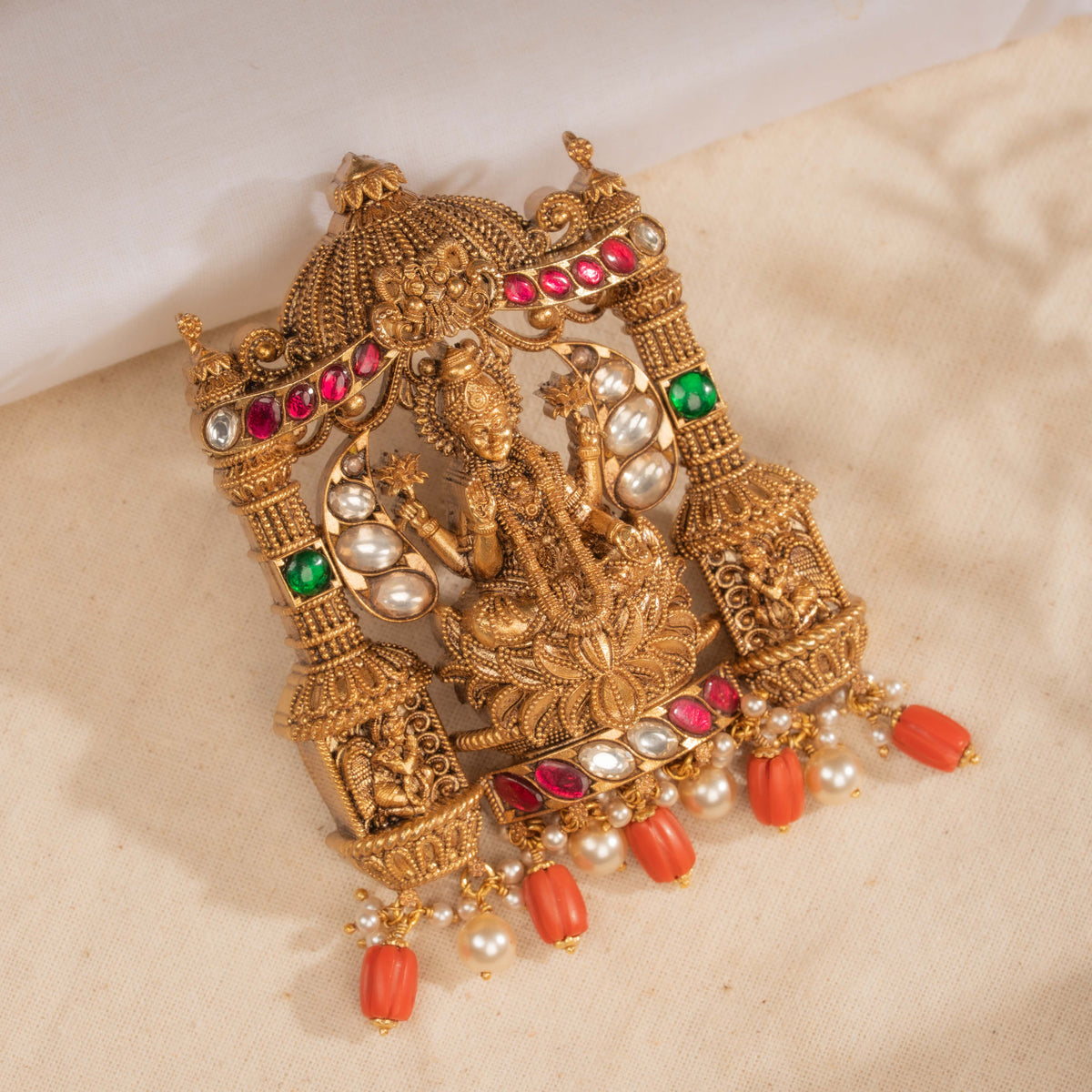 Deep Kundan Pendant