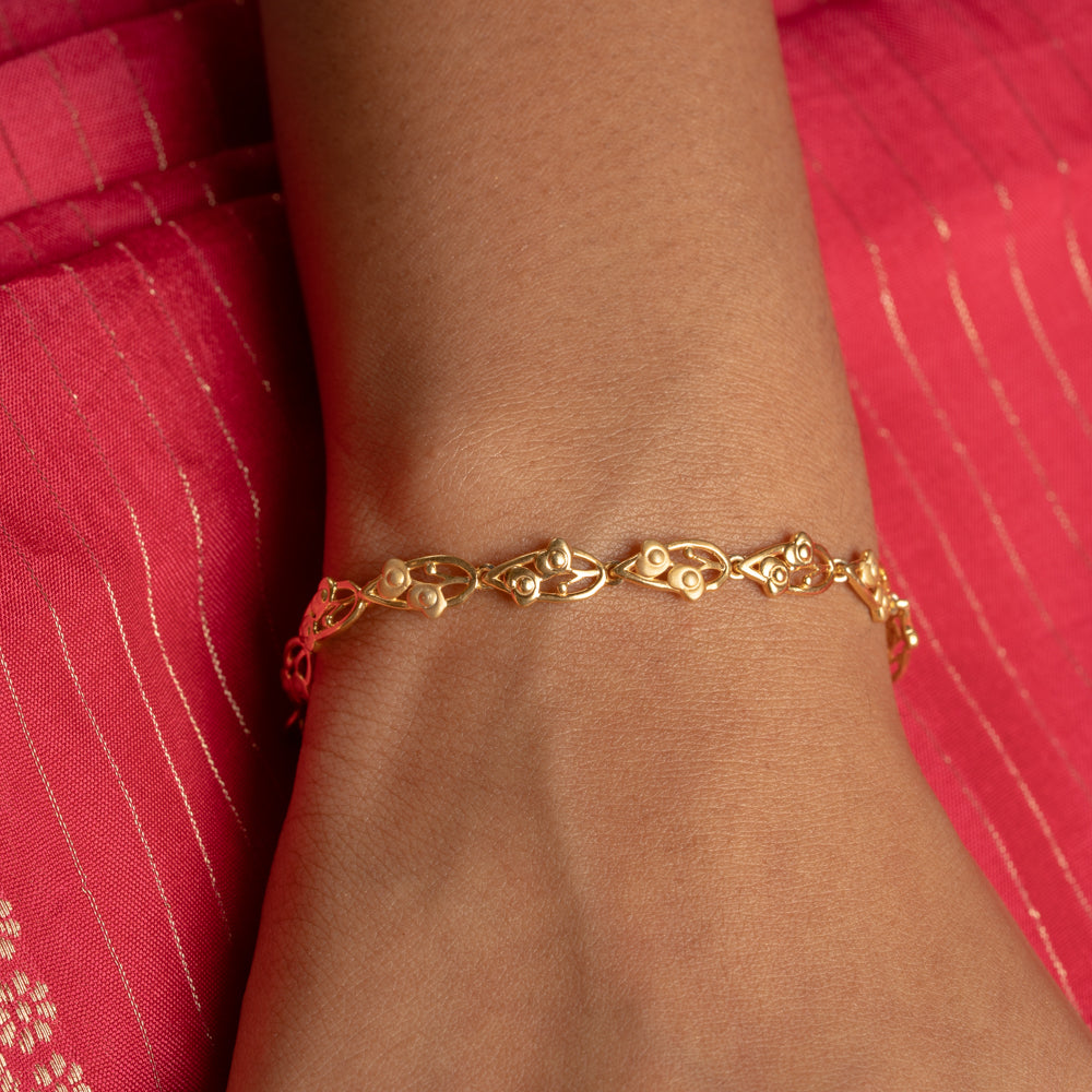 Mrnali Bracelet
