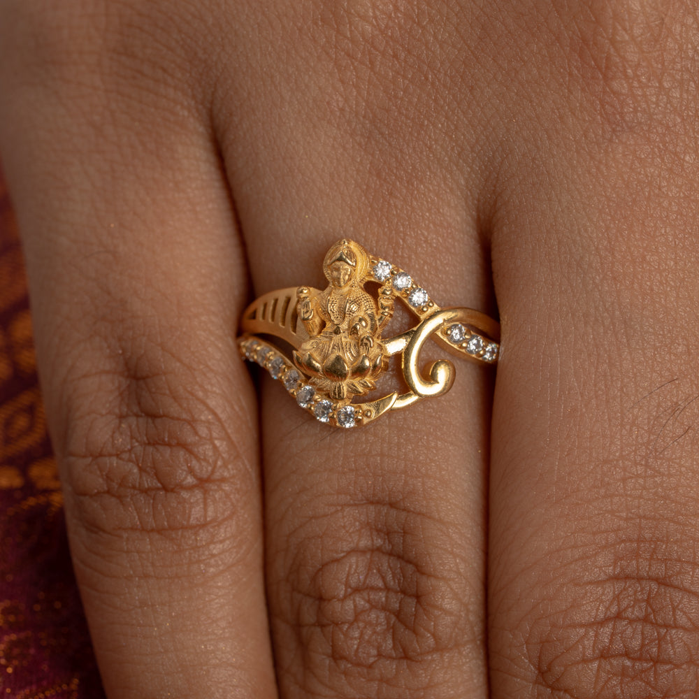 Sleek Ring