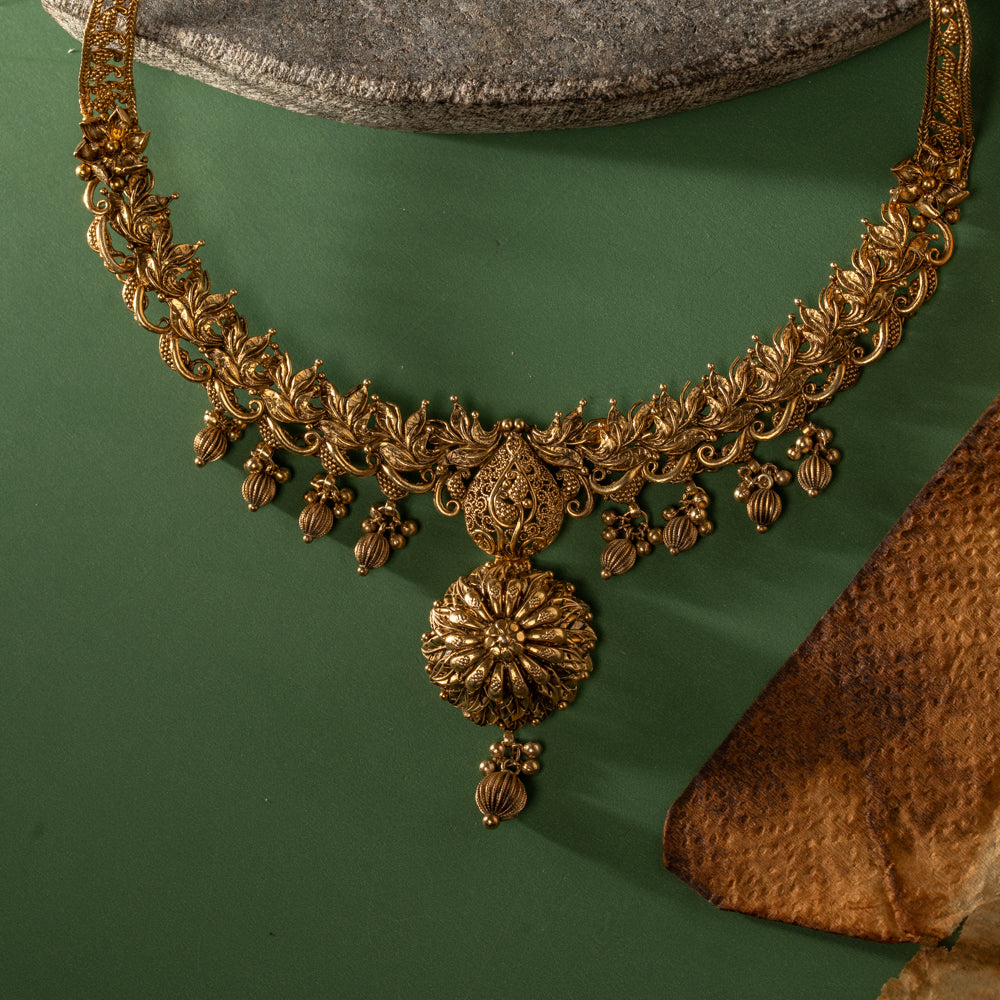 Ranthika Necklace