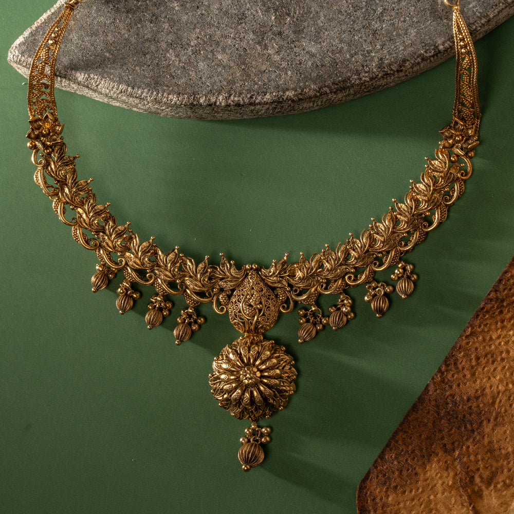 Ranthika Necklace
