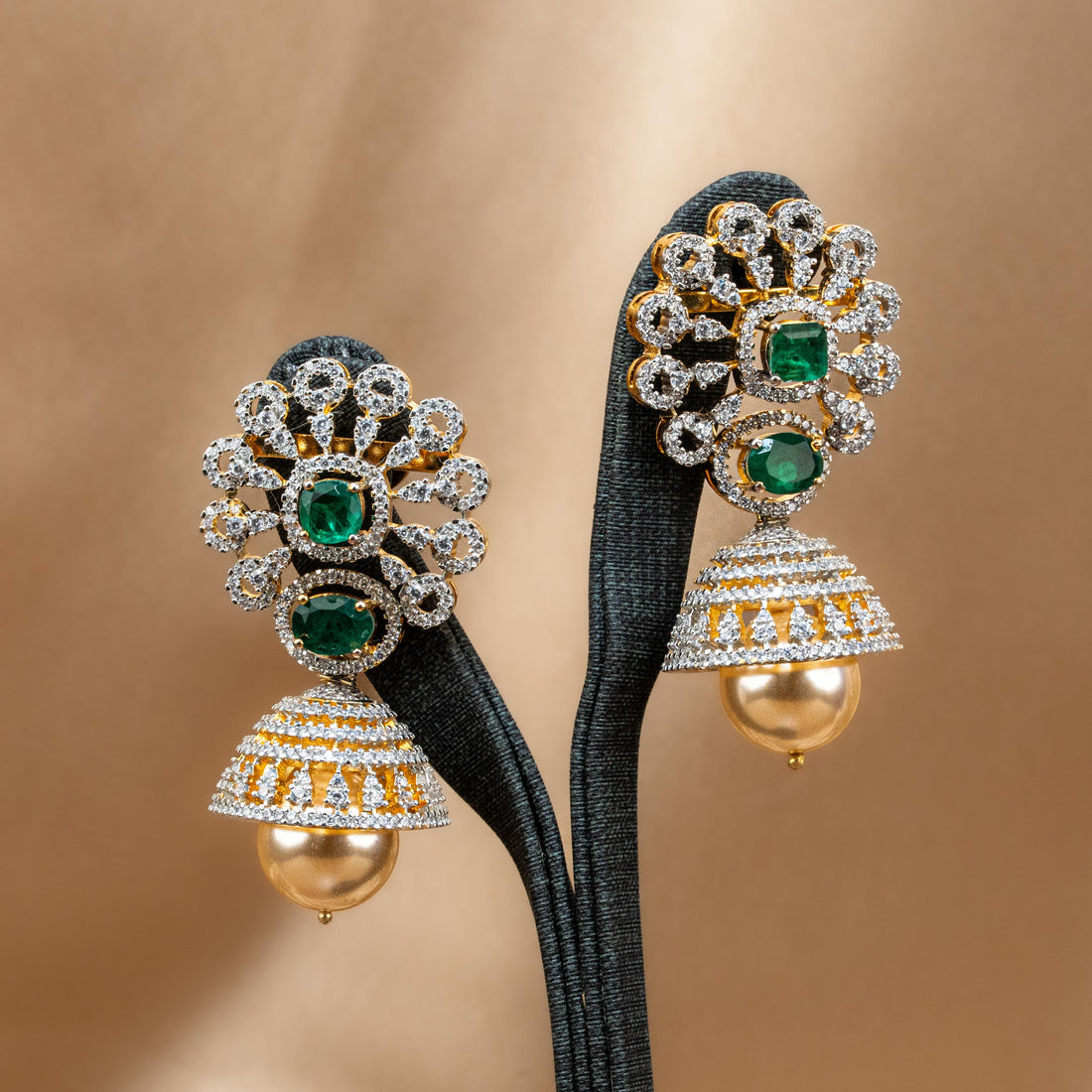 Suvrini Jhumka