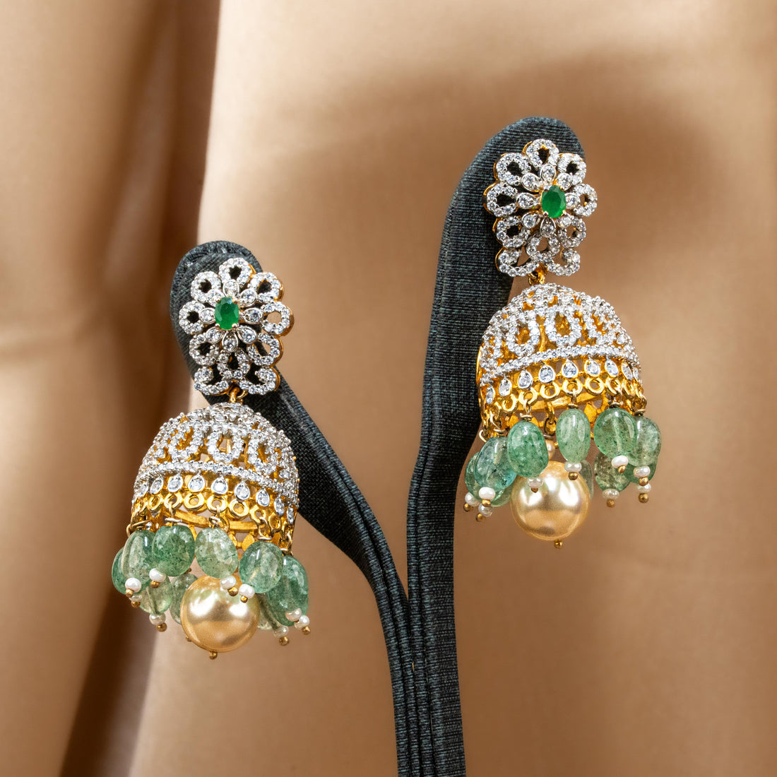 Kaarthiga Jhumka