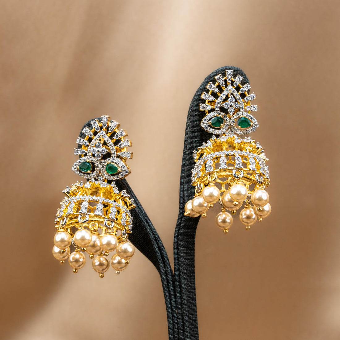 Mrinali Jhumka
