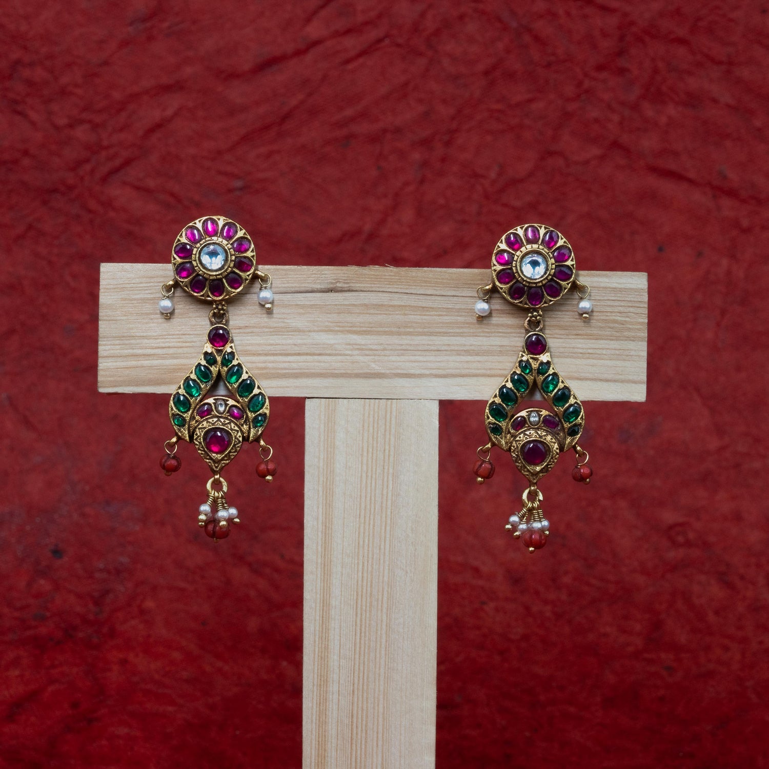 Svarna Jhumka