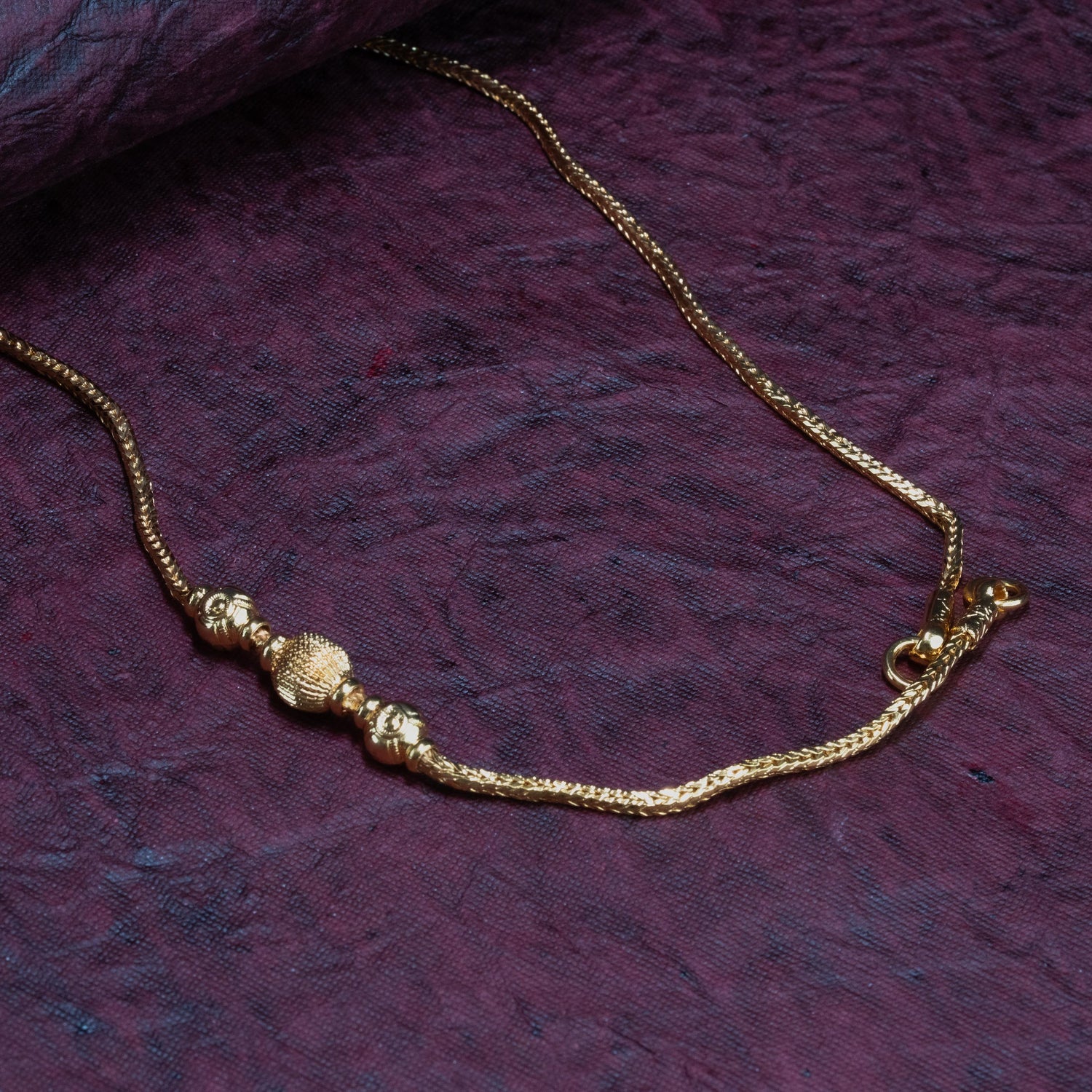 Sleek Mugappu Chain