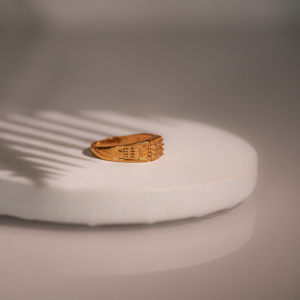 Sleek Ring