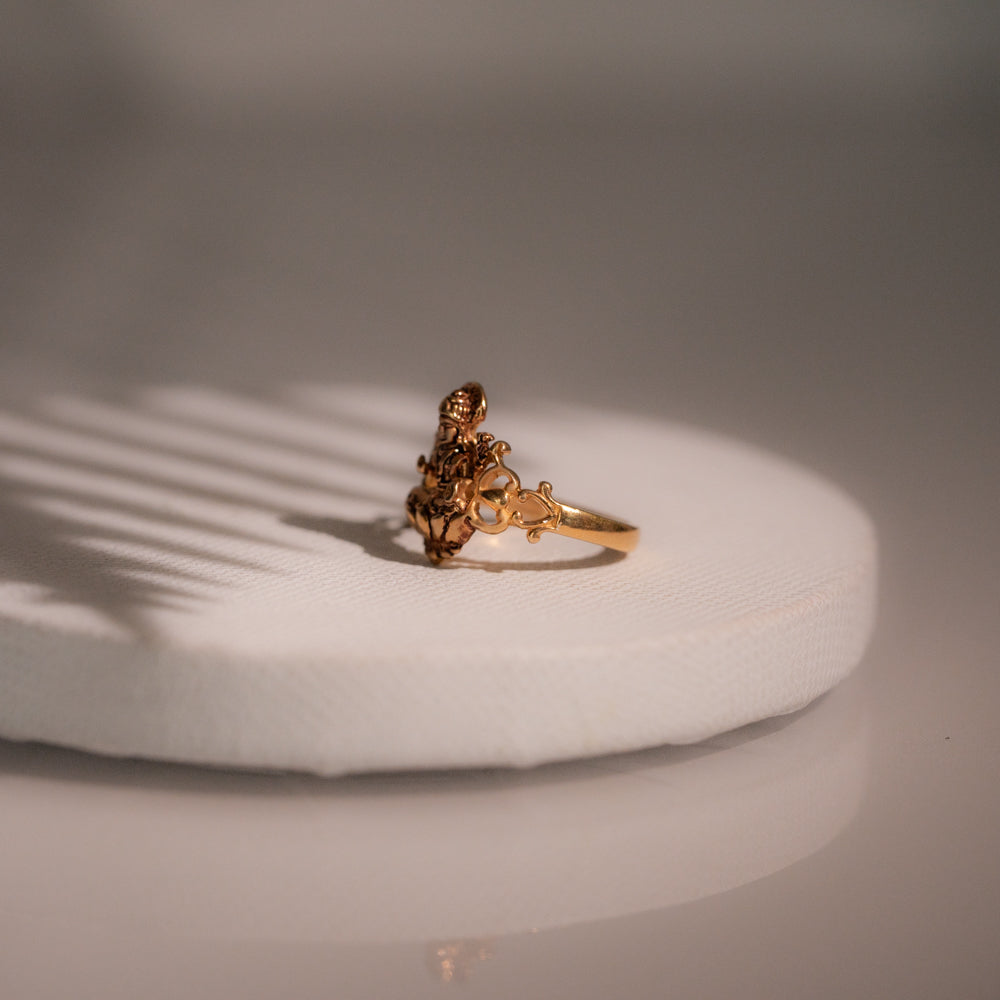 Sleek Ring