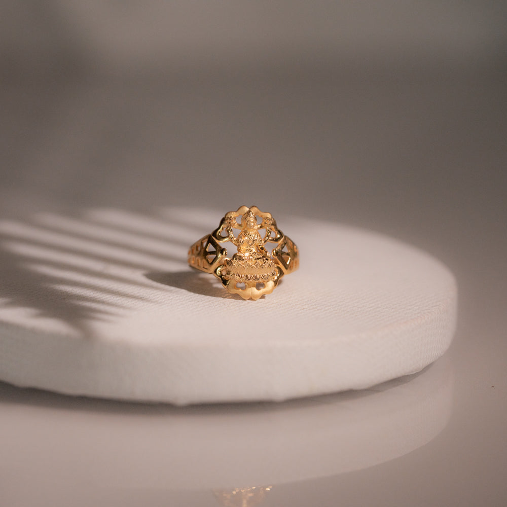 Sleek Ring