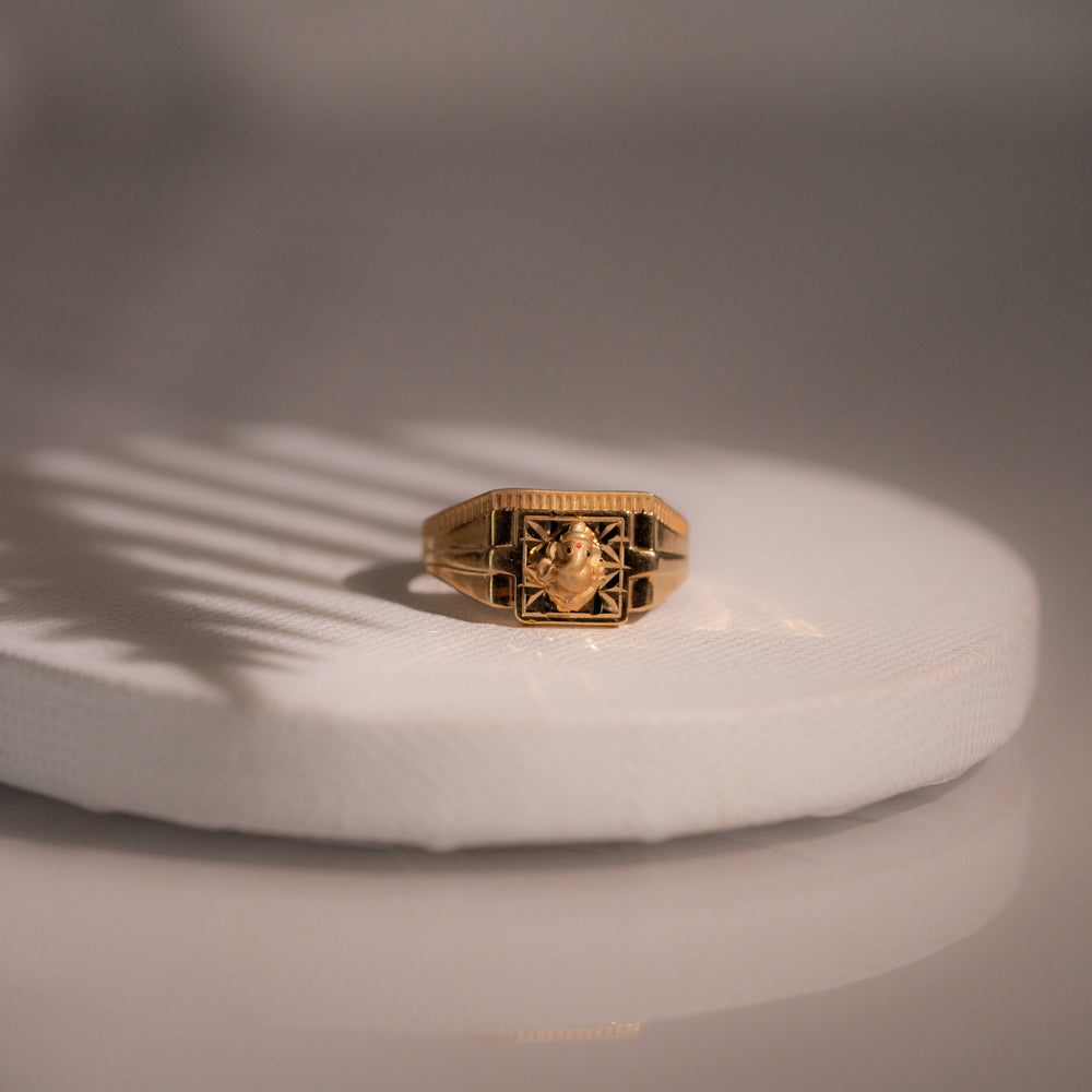 Sleek Ring