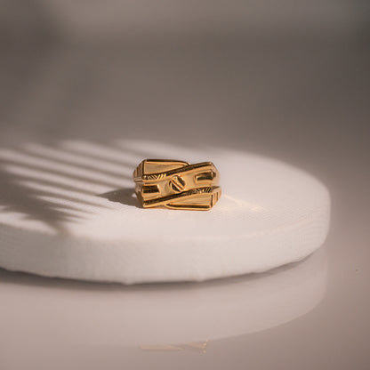 Sleek Ring