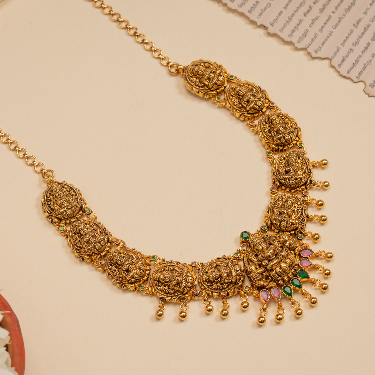 Nakas Necklace