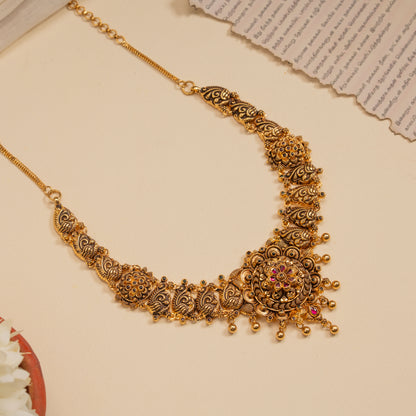 Nakas Necklace